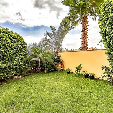 Luxury Beach House With 4 Bedrooms Holiday home Costa Adeje (Tenerife)